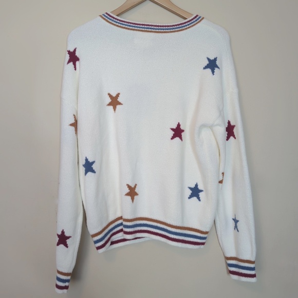 Women’s Oversized Cozy Sweater Rainbow Stars NWT - Picture 4 of 11